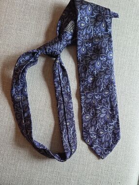 Seven Fold  Paisley Silk Tie - Purple